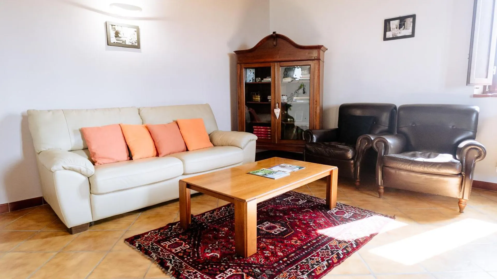 Country House Art And Garden 0*, Monte Antico Italy