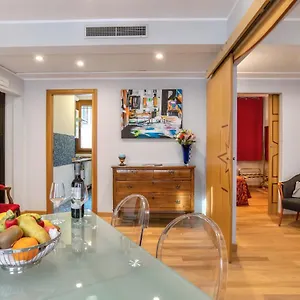 san-luca-fenice-apartments-in-venice.hotelinveneto.com/